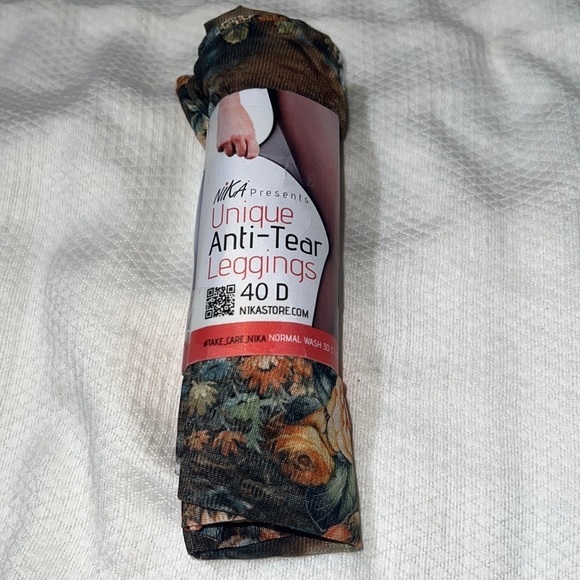 Nika Unique Anti-Tear Footless Leggings 40D Flower Art Bouquet XL - Picture 1 of 3